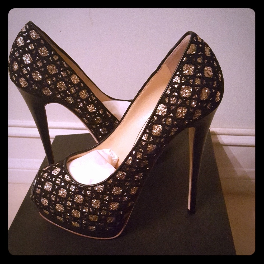 Giuseppe Zanotti  black/gold shoe